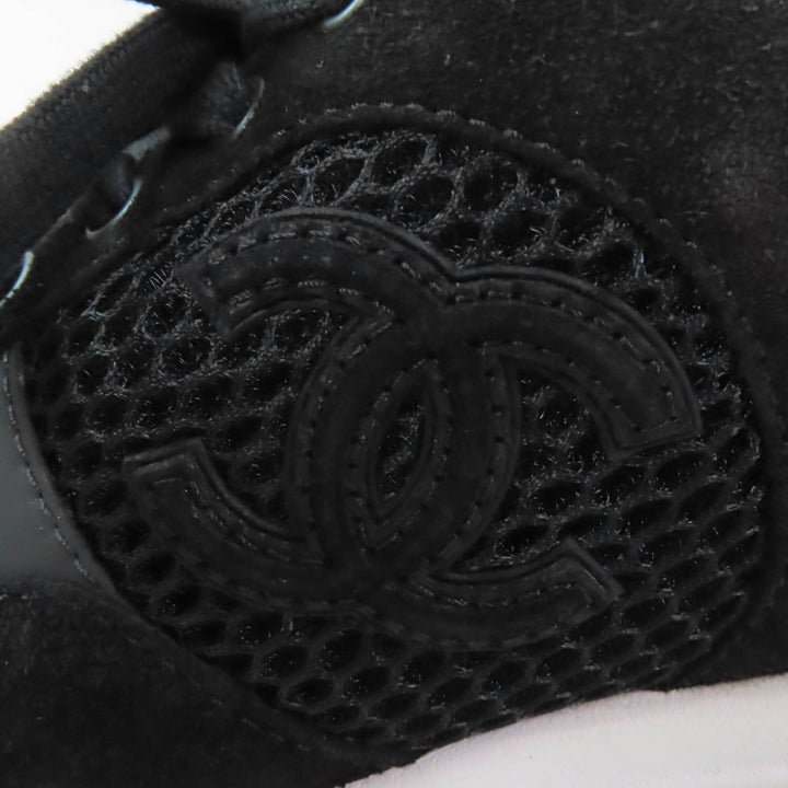 Excellent CHANEL Low cut sneakers black Suede leather Women 36 22P G38800