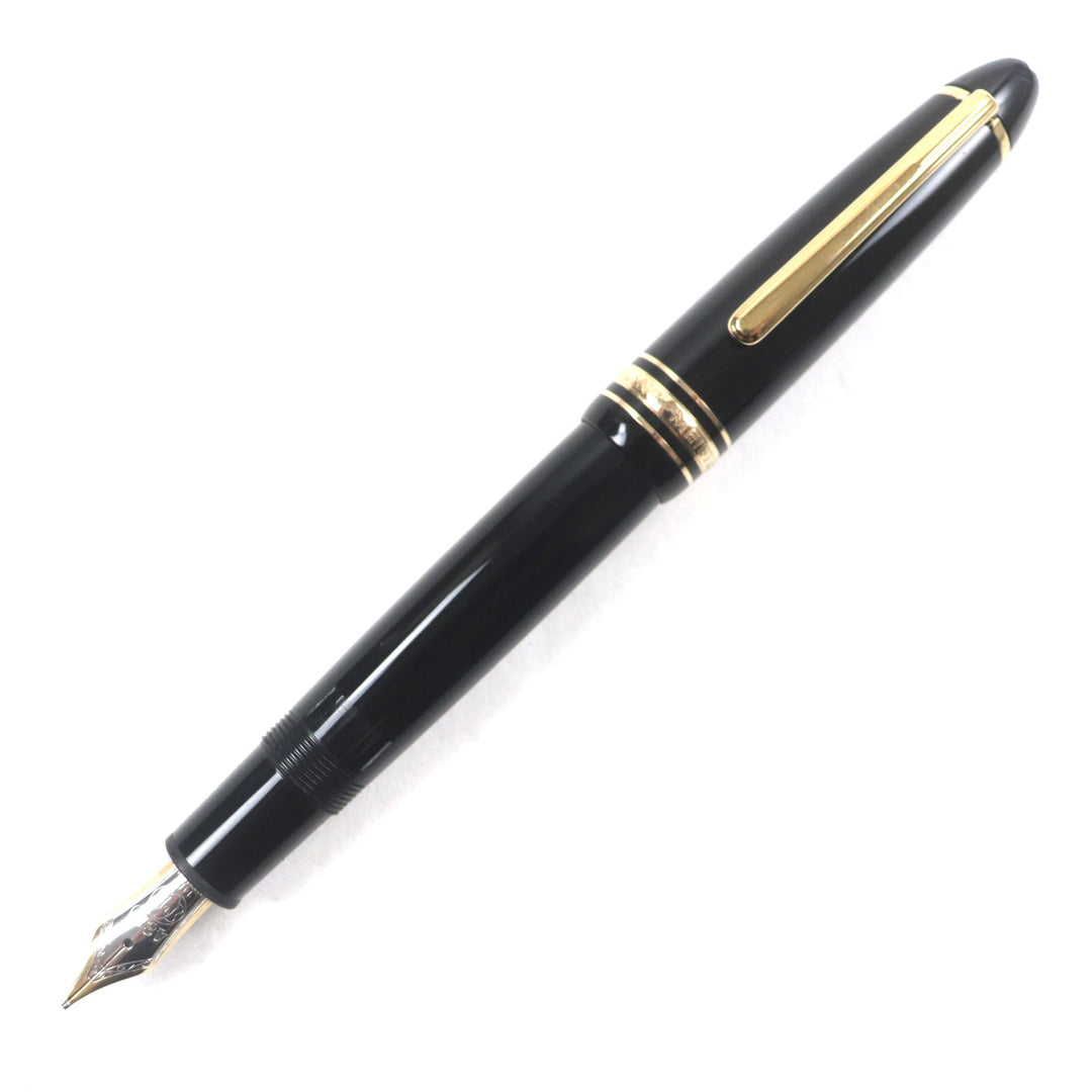 Great MONTBLANC fountain pen Meisterstuck 146 white star Black gold 14K mens
