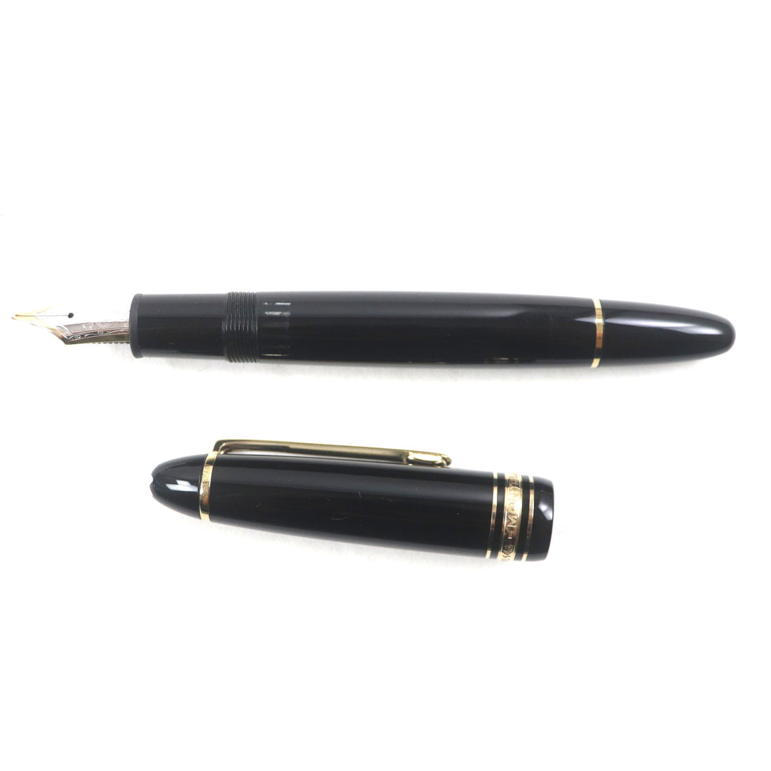 Great MONTBLANC fountain pen Meisterstuck 146 white star Black gold 14K mens