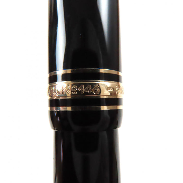 Great MONTBLANC fountain pen Meisterstuck 146 white star Black gold 14K mens