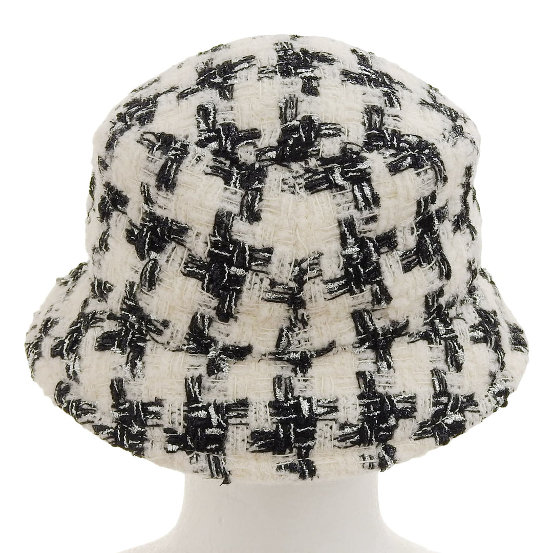 Excellent CHANEL hat COCO Mark Houndstooth Tweed Hat White black wool Women M 21V