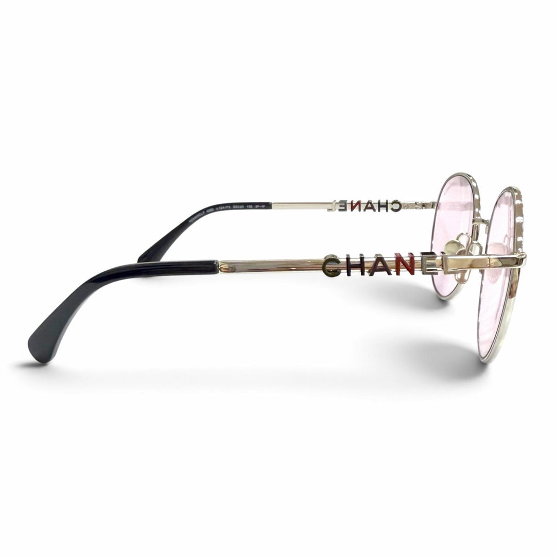 Great CHANEL Pantos-shaped sunglasses COCO Mark Side Logo Design Boston 4282