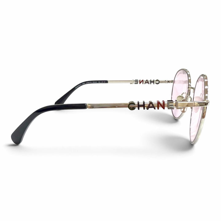 Great CHANEL Pantos-shaped sunglasses COCO Mark Side Logo Design Boston 4282