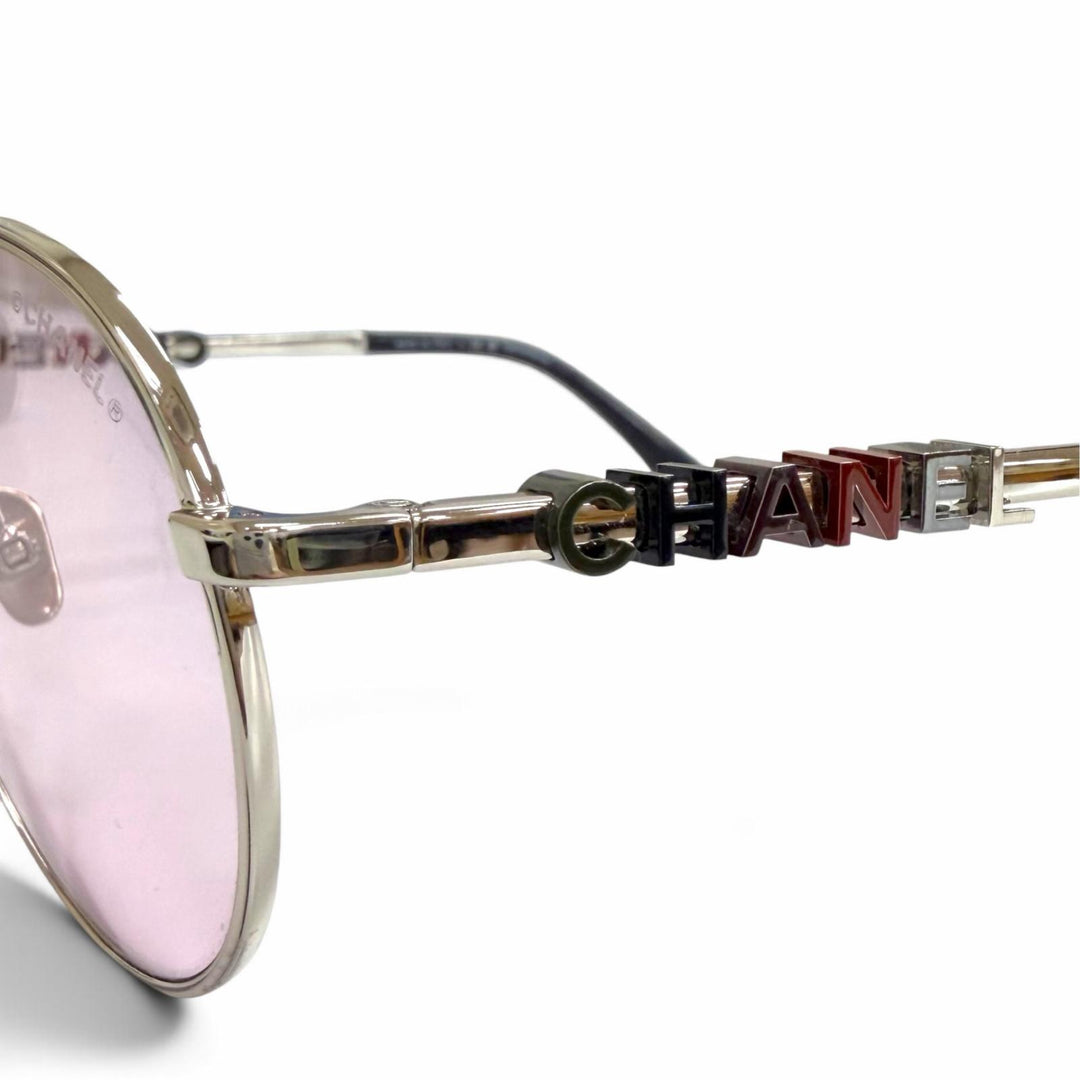 Great CHANEL Pantos-shaped sunglasses COCO Mark Side Logo Design Boston 4282