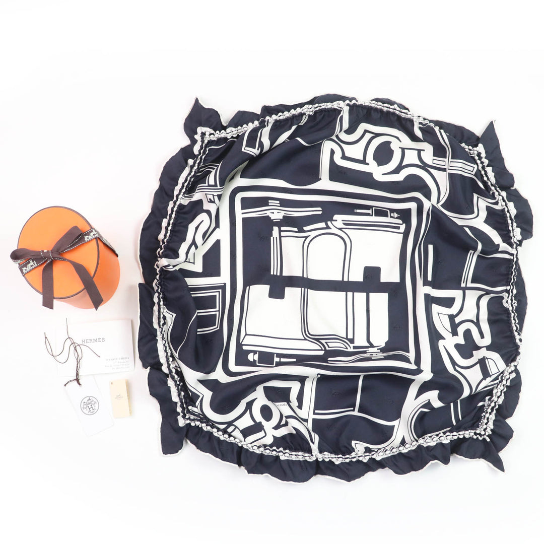 Excellent HERMES scarf COUPES TATTOO Coupe Tatouage Full Full Design Navy silk Women