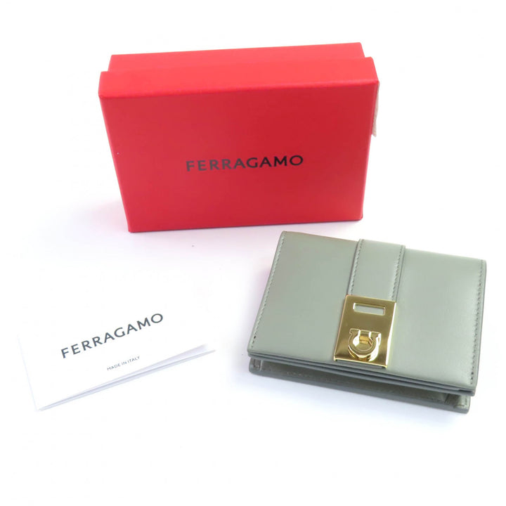 Excellent FERRAGAMO Bifold Wallet Ash gray leather Women 0775288