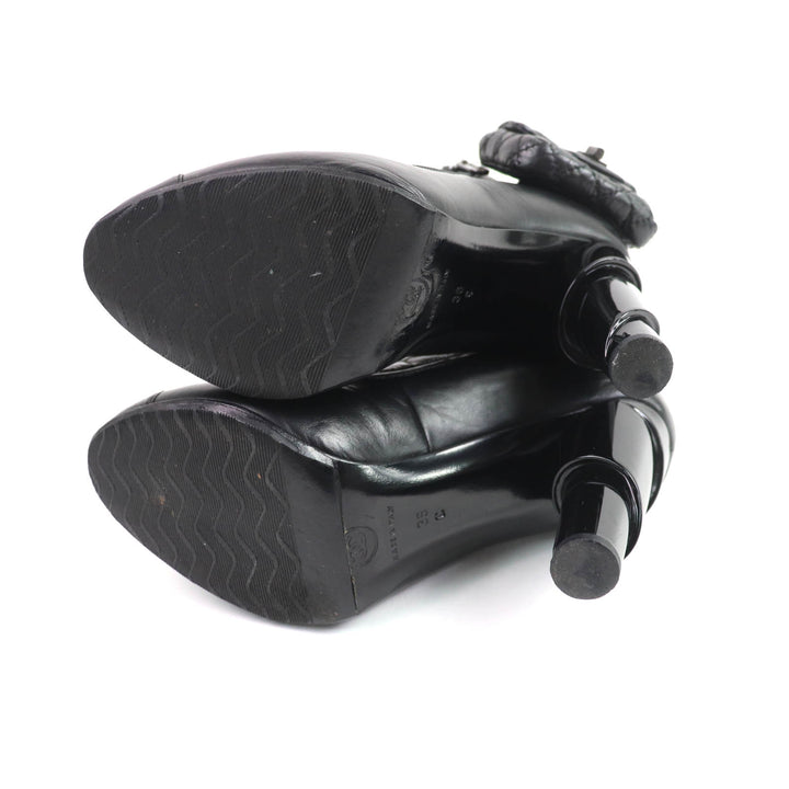 Great CHANEL Ankle boots black leather Women 36 G26164