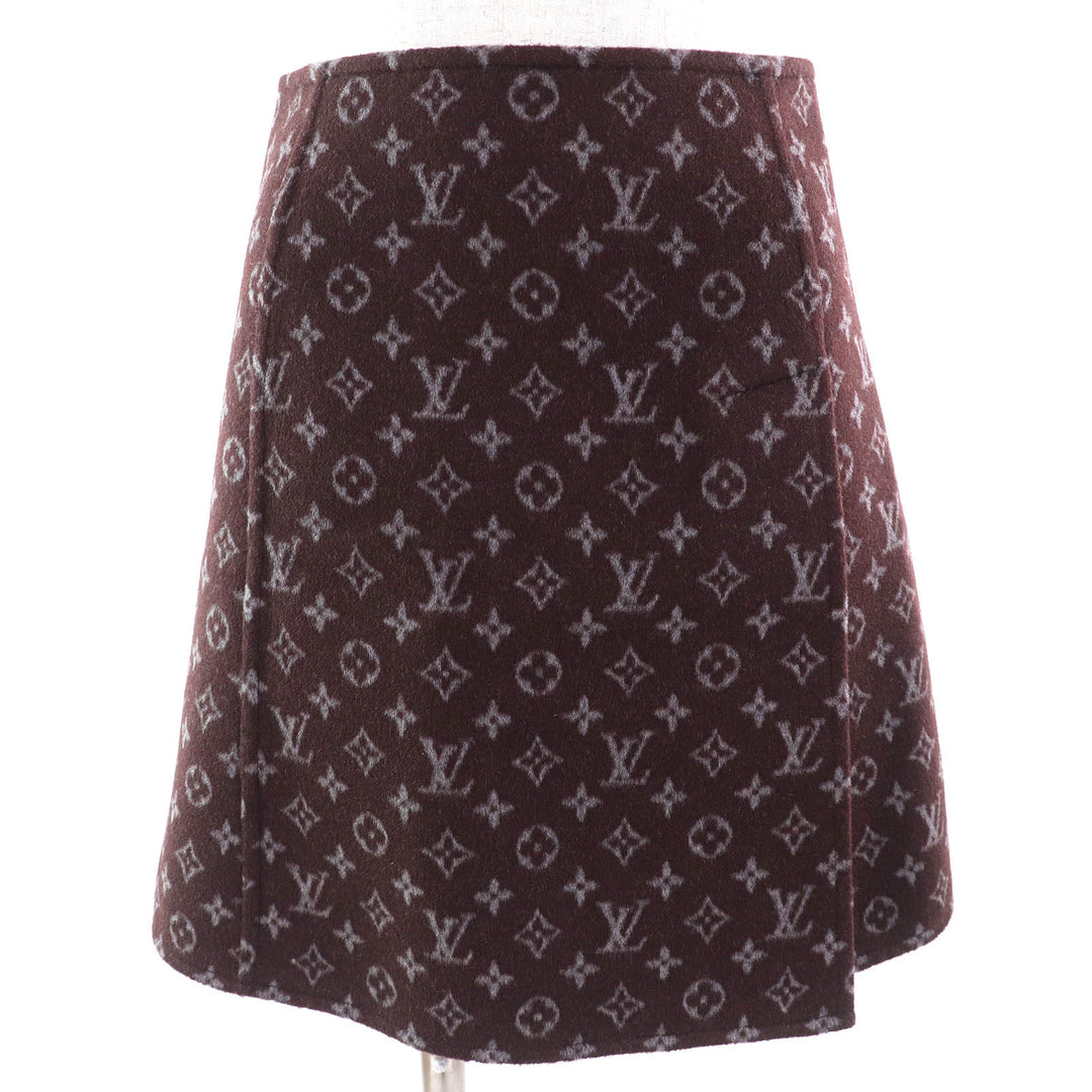 Excellent LOUIS VUITTON Mini skirt Monogram Martin Girl Logo button 34 1A90Z6