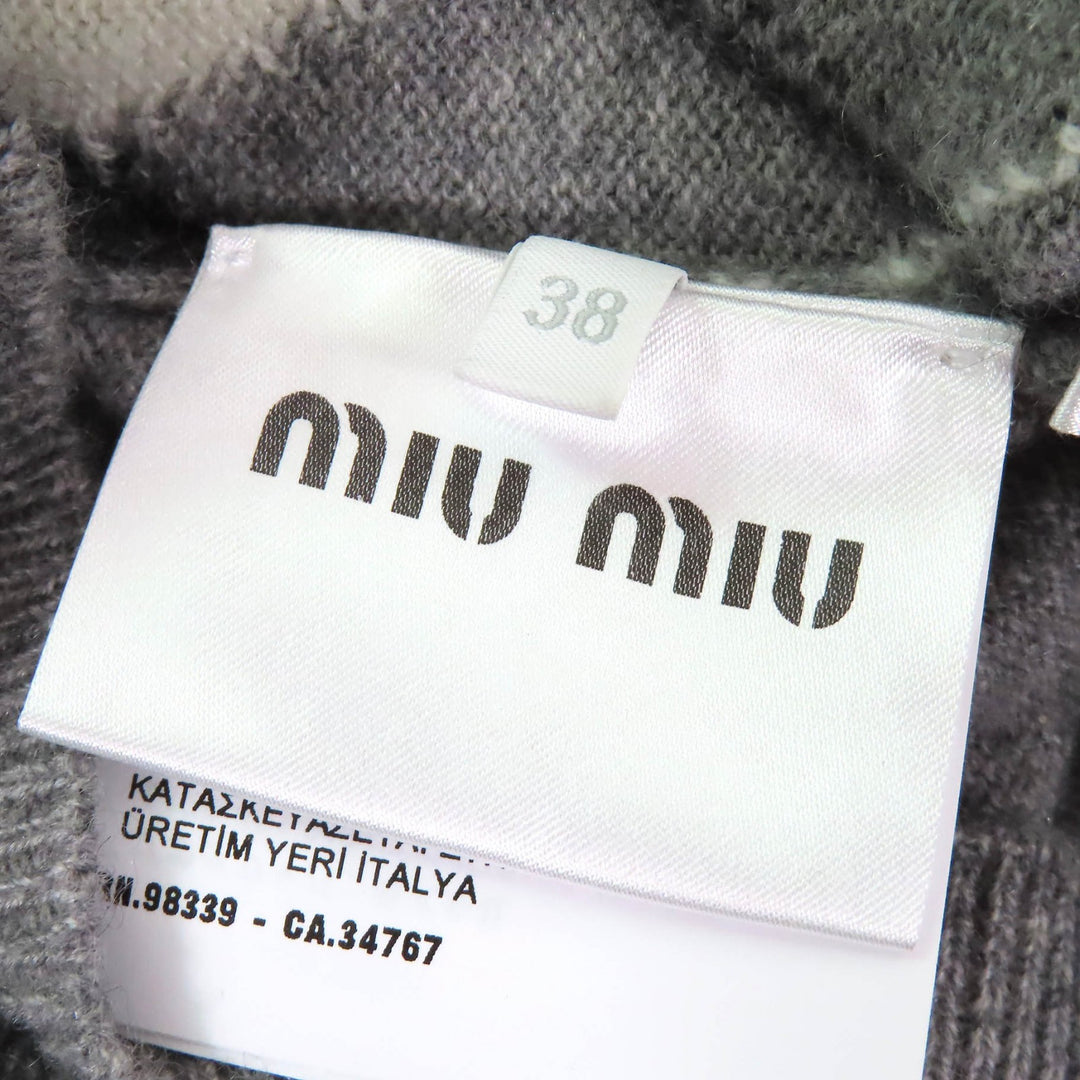 Excellent MIUMIU Best Logo Argyle Pattern V-neck knit Gray cashmere Women 38