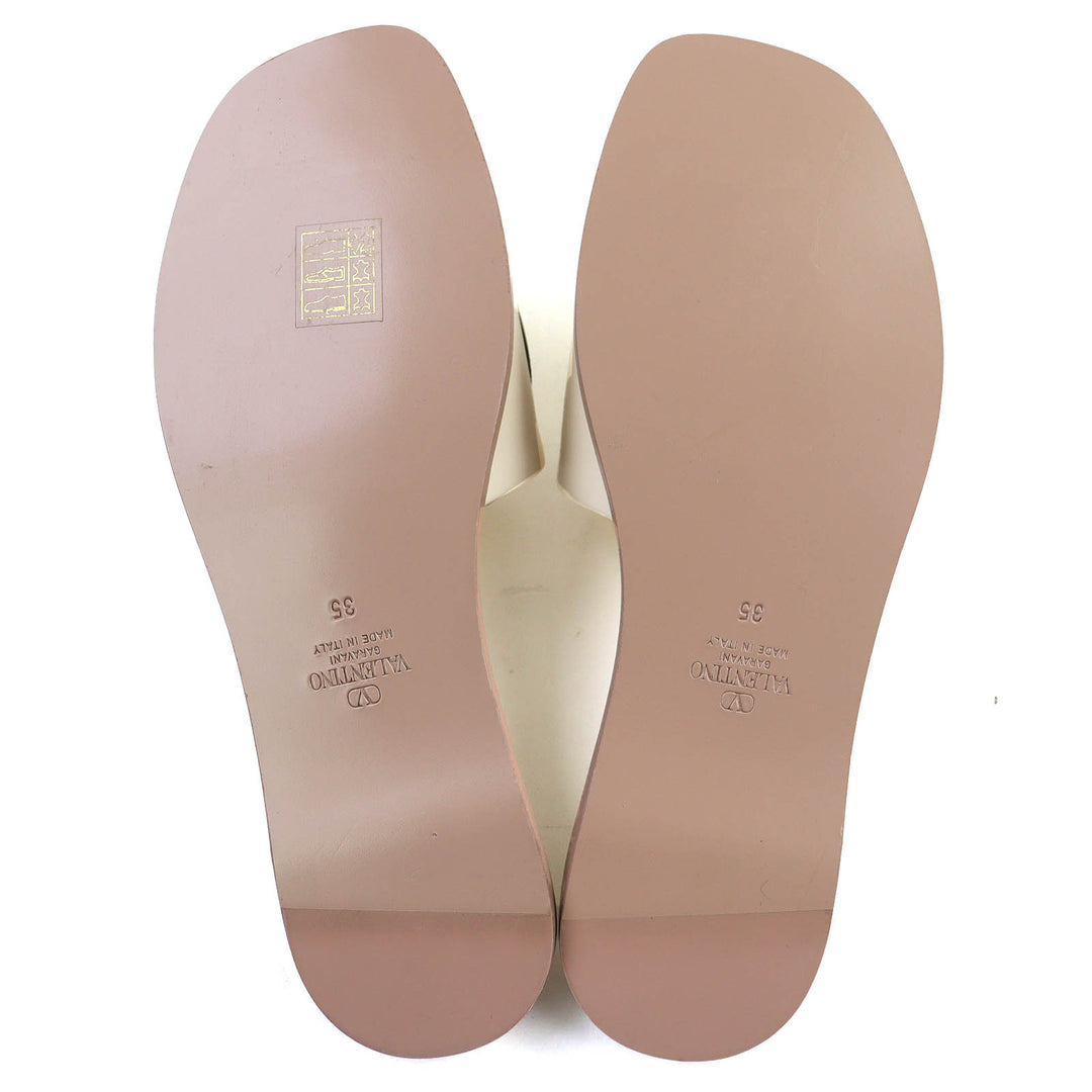 Pristine Valentino Garavani V Logo Cutout Square Toe Leather Slide Sandals 35