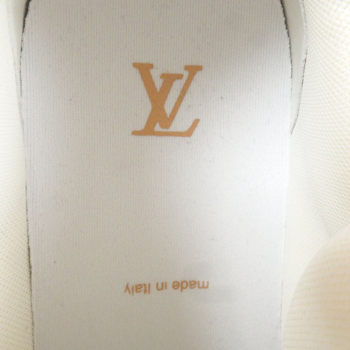 Pristine LOUIS VUITTON Low cut sneakers LV Trainer Line metallic Silver leather