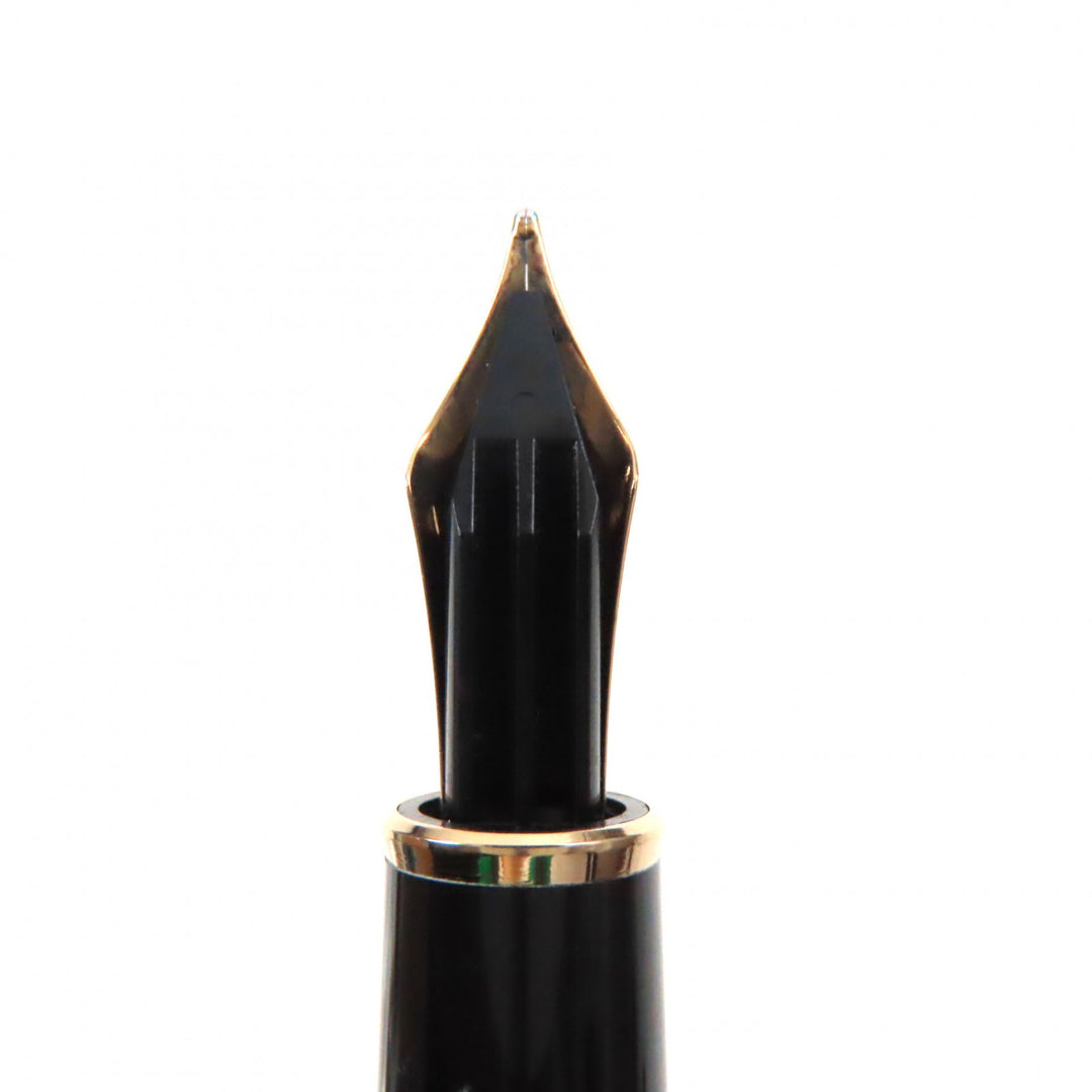 Excellent MONTBLANC fountain pen Meisterstck Classic white star Black gold 14K mens