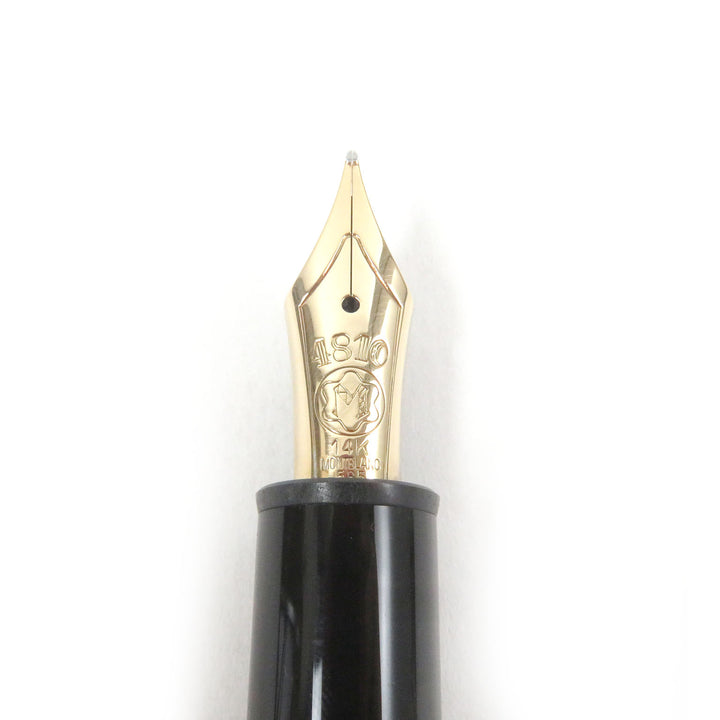 Excellent MONTBLANC fountain pen Meisterstck 146 Cap type Black gold mens