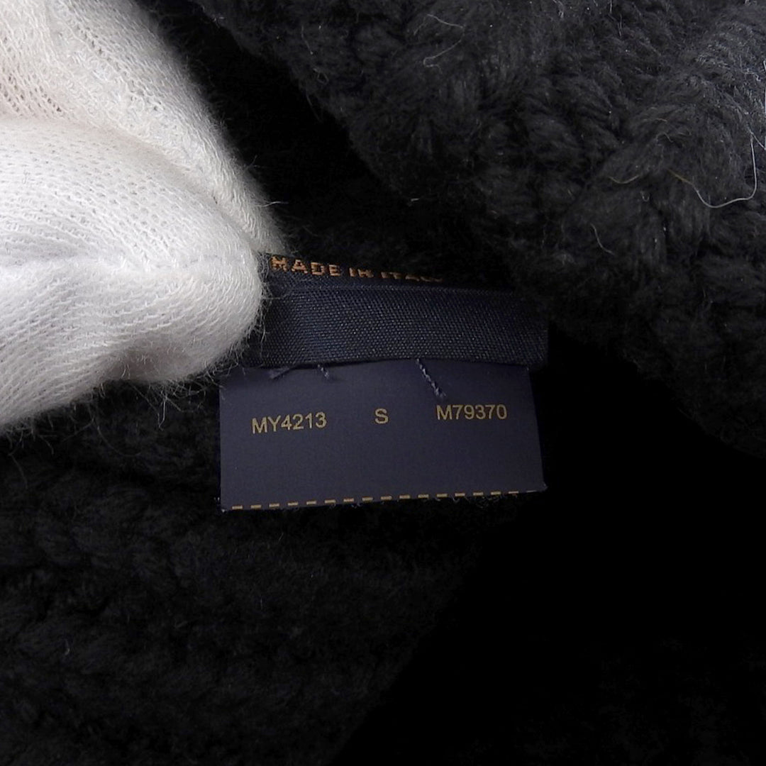 Great LOUIS VUITTON Knit cap Beanie Epi black mens M79370