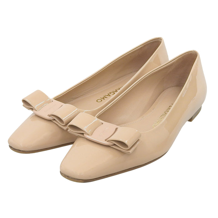 Excellent FERRAGAMO pumps Vara Ribbon Flats pink beige Patent leather Women 5.5