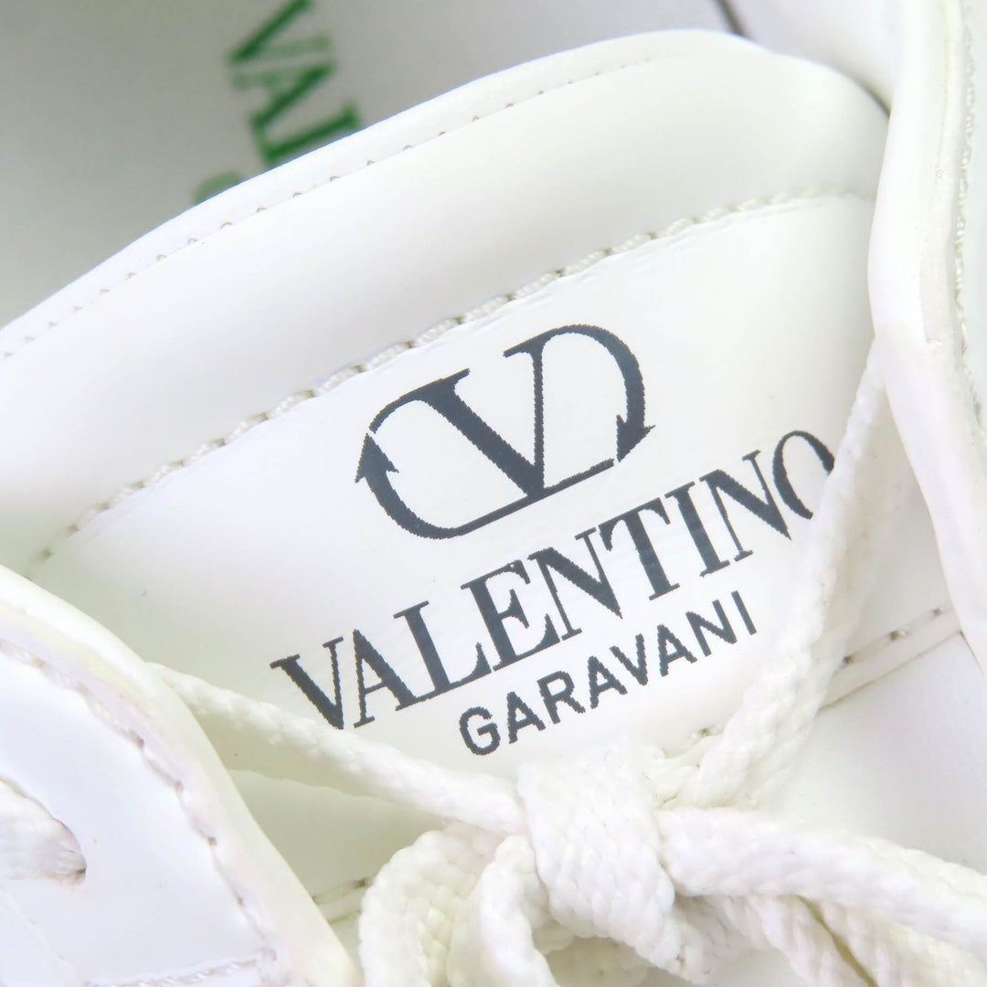 Pristine Valentino Garavani sneakers Rockstud Open for a Change Lightweight 38