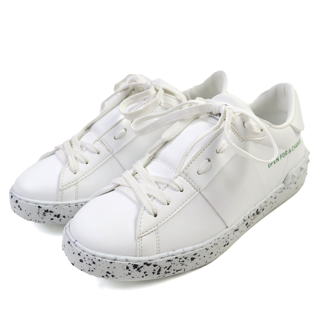 Pristine Valentino Garavani sneakers Rockstud Open for a Change Lightweight 38
