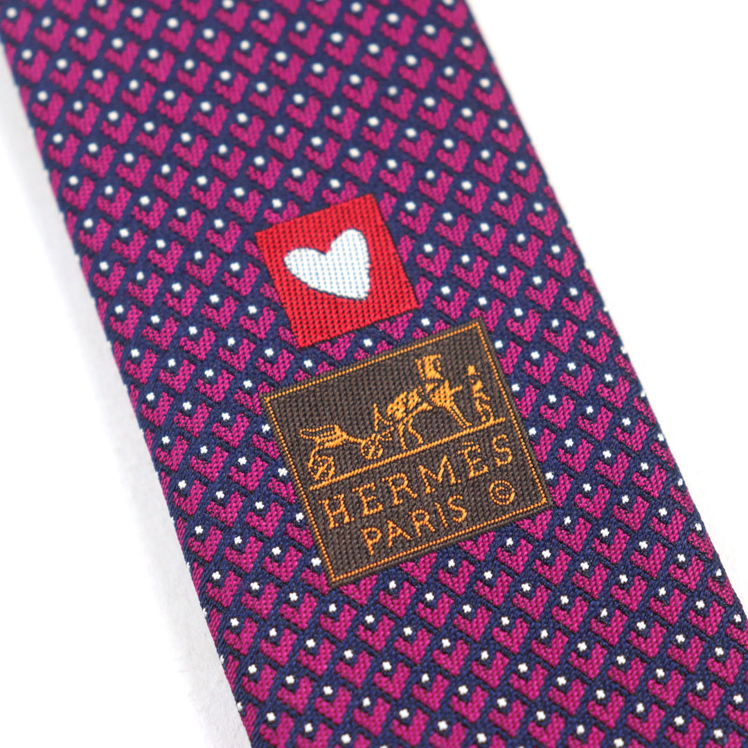 Pristine HERMES tie CRAVATE All-over pattern, heart embroidery, H logo silk