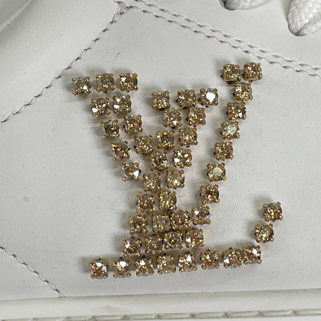 Great LOUIS VUITTON sneakers Timeout line LV rhinestone embellishment white leather 36