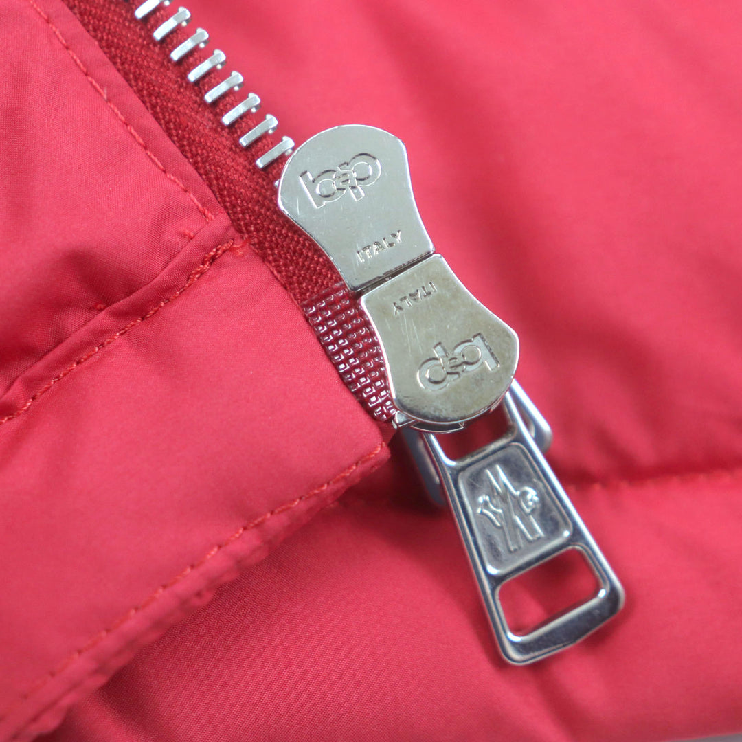 Excellent MONCLER Down vest Hooded with patch Double zip-up Red polyester mens 2