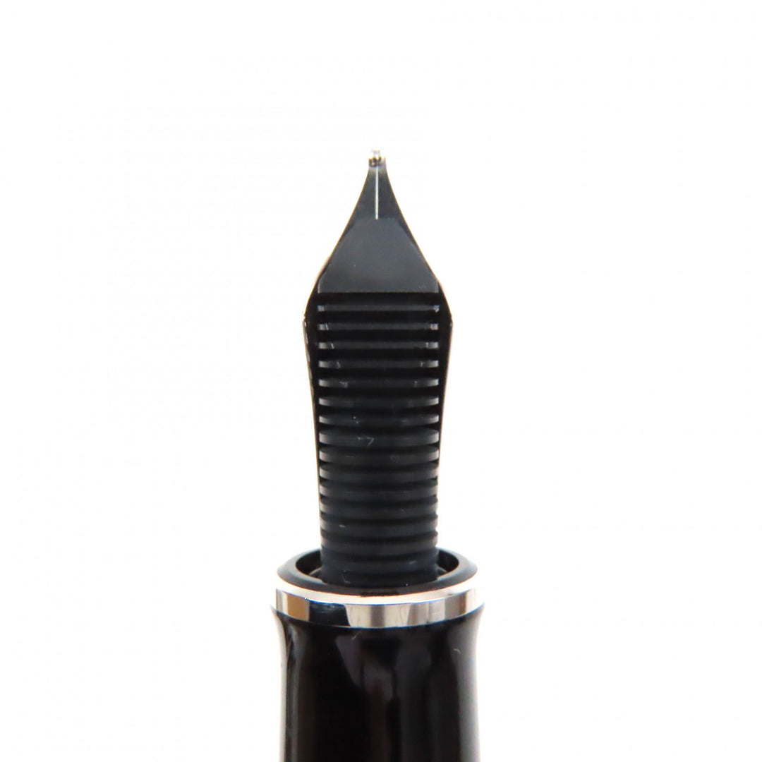 Excellent PERIKAN fountain pen Sovereign Black Silver 14K mens M405