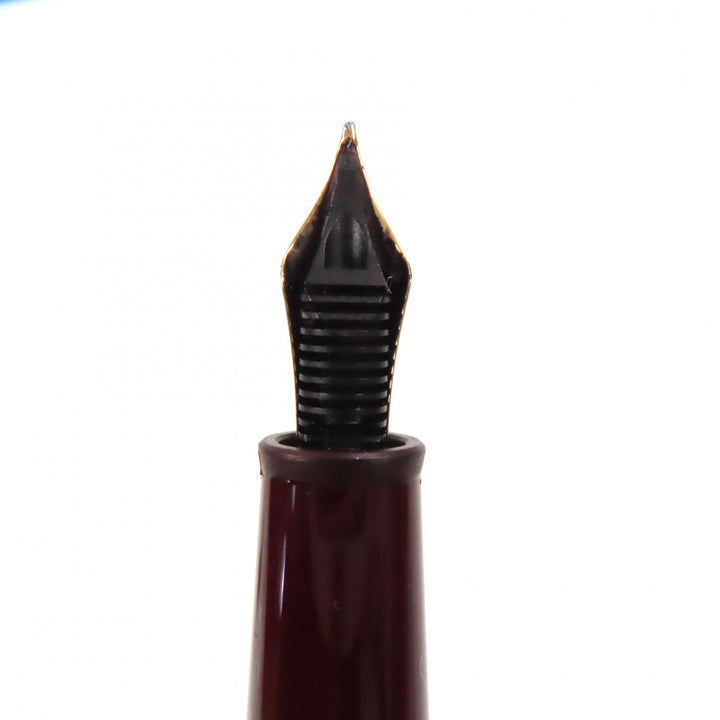 Great MONTBLANC fountain pen Meisterstck Classic white star Bordeaux gold 14K mens