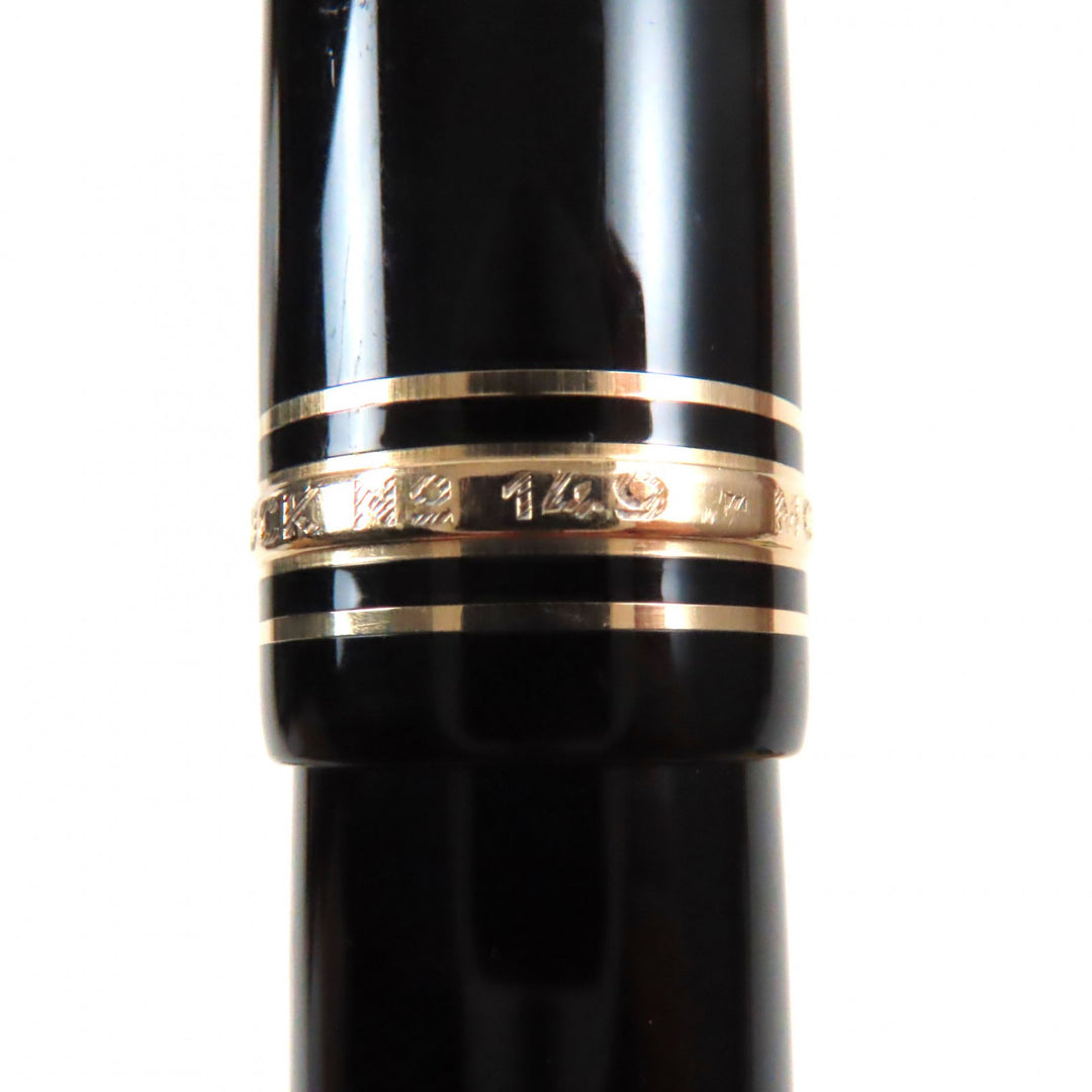 Very Good MONTBLANC fountain pen Meisterstuck 149 white star Black gold 14K mens
