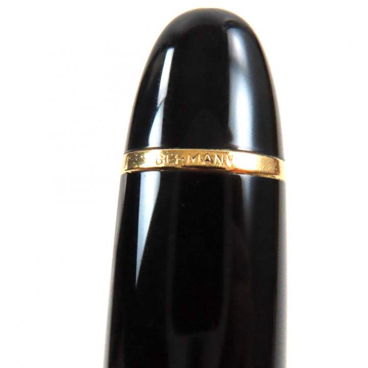 Very Good MONTBLANC fountain pen Meisterstuck 149 white star Black gold 14K mens