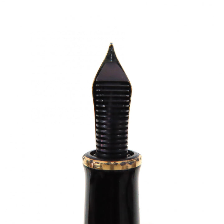 Great PERIKAN fountain pen Sovereign Striped Pattern Green Black Gold 14K M400