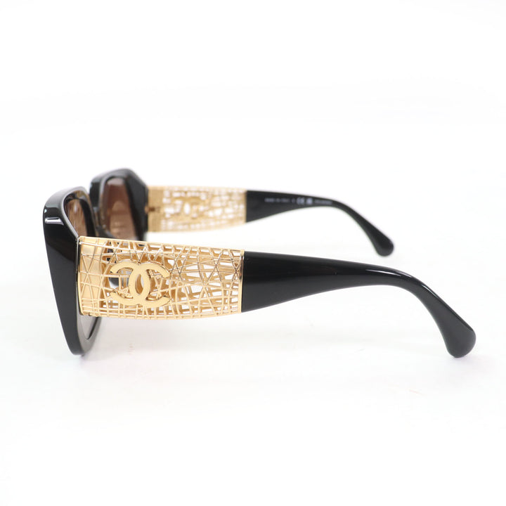 Excellent CHANEL sunglasses Square shape Current product COCO Mark 5532-A