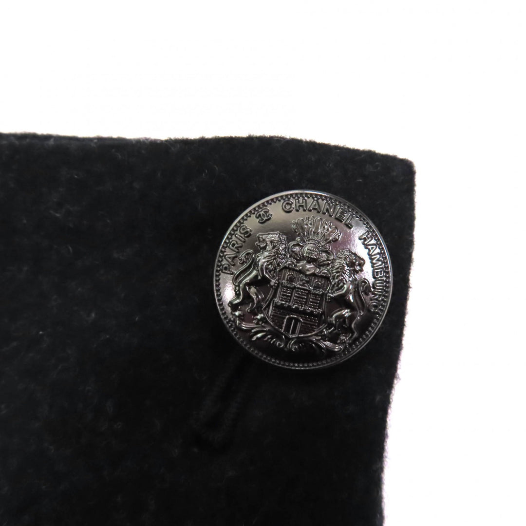 Excellent CHANEL Pants Logo button with center crease Charcoal gray wool Women