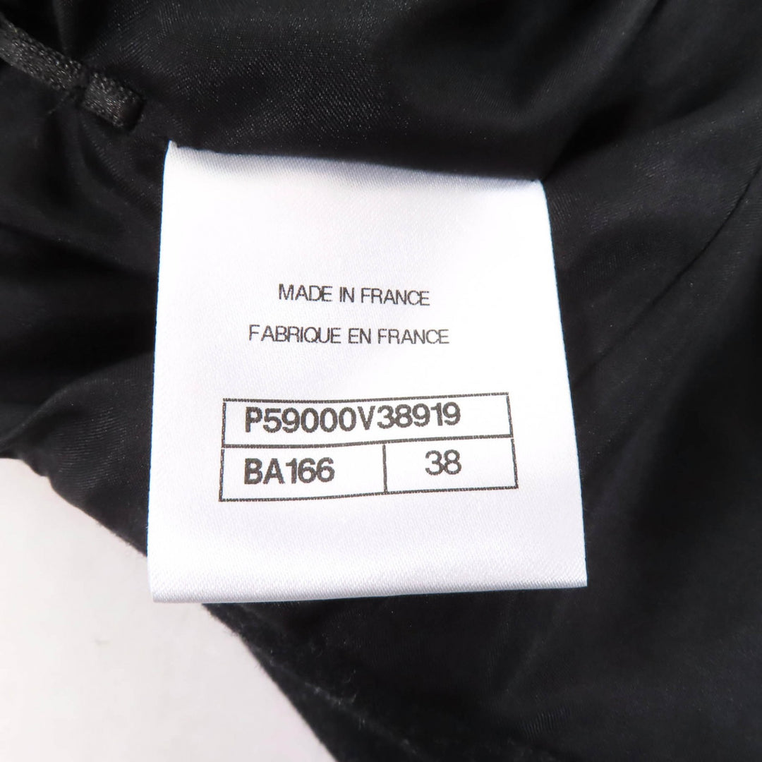 Excellent CHANEL Pants Logo button with center crease Charcoal gray wool Women