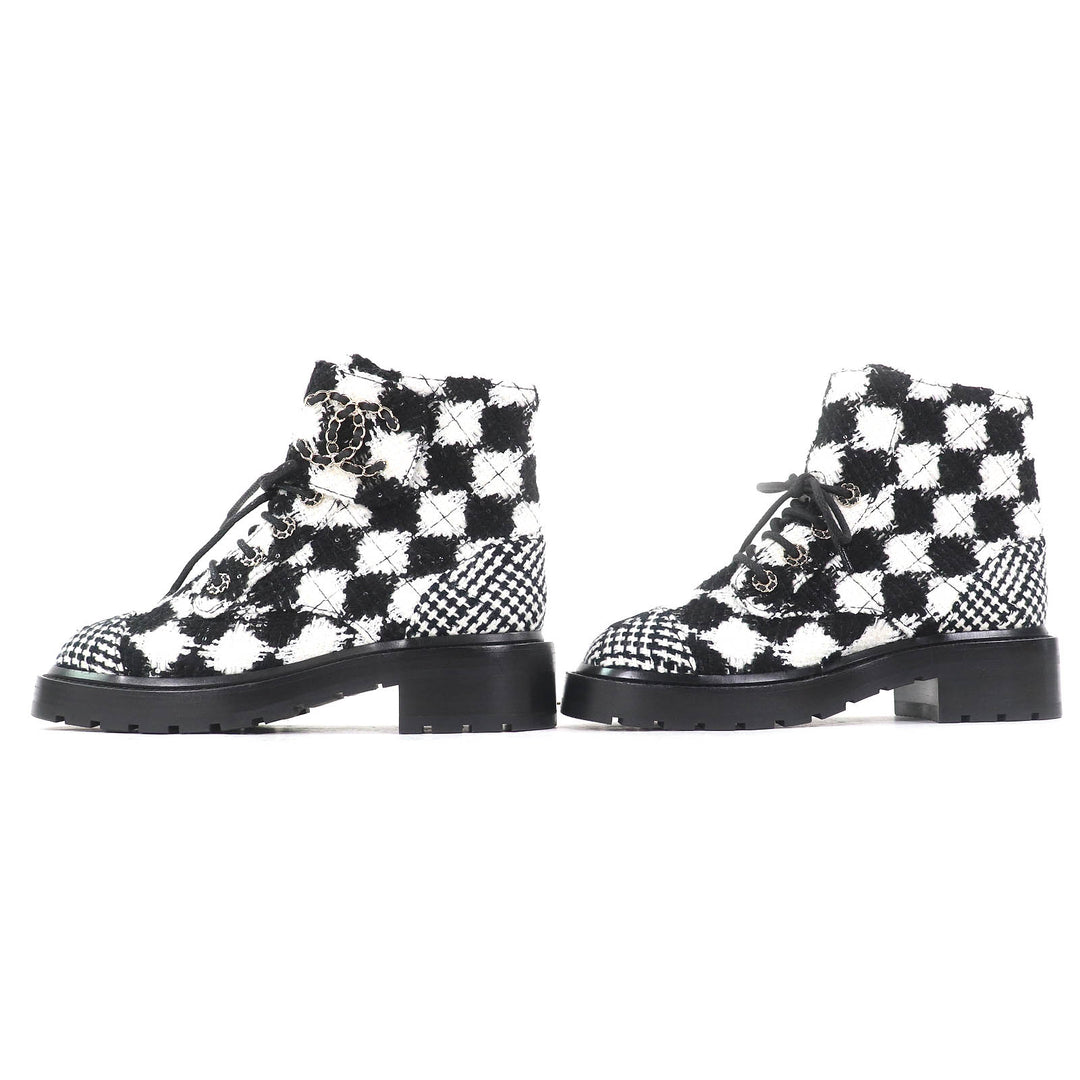 Excellent CHANEL Ankle boots COCO Mark Sequined Plaid Pattern Tweed Short Boots