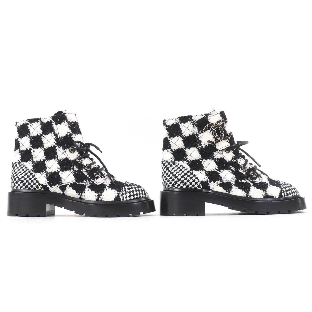 Excellent CHANEL Ankle boots COCO Mark Sequined Plaid Pattern Tweed Short Boots 7.5 G36424
