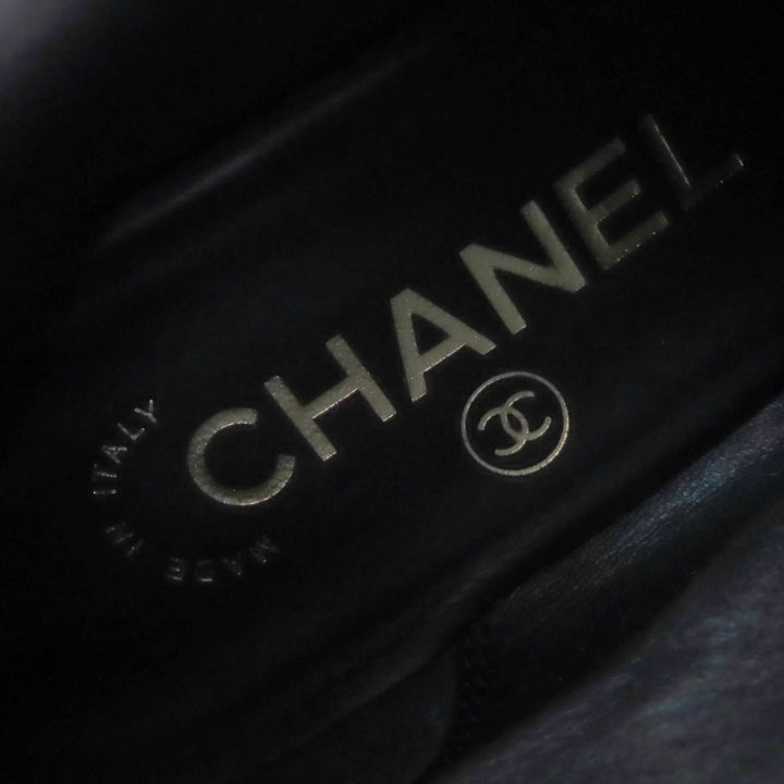 Great CHANEL Knee-high boots black leather Women 36 G38428