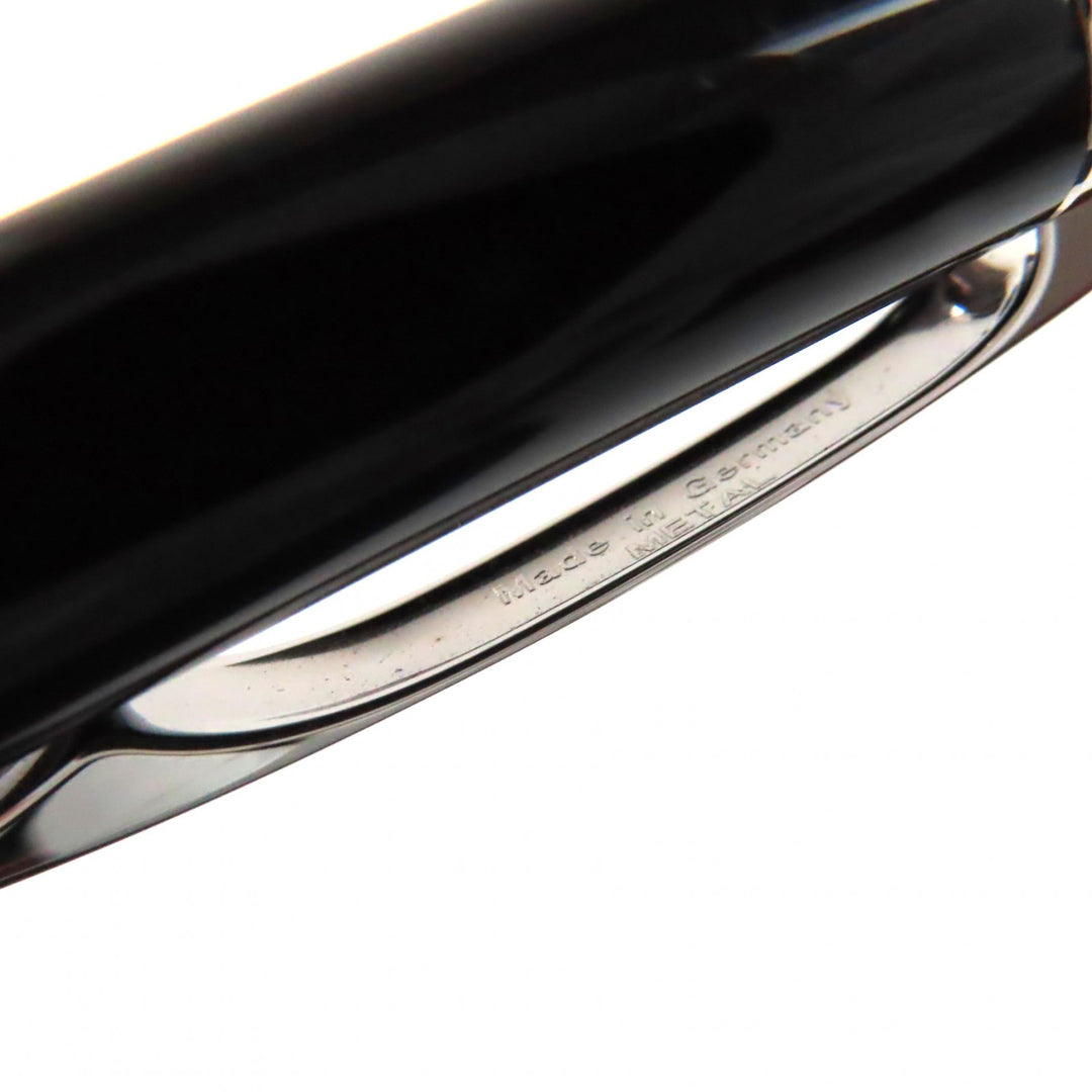 Great MONTBLANC Ballpoint pen Starwalker White Star Twist Type