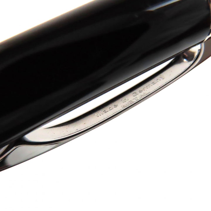Great MONTBLANC Ballpoint pen Starwalker White Star Twist Type