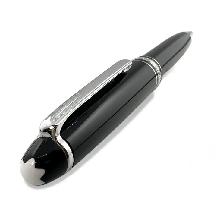 Very Good MONTBLANC Ballpoint pen Meisterstück Classic white star black mens