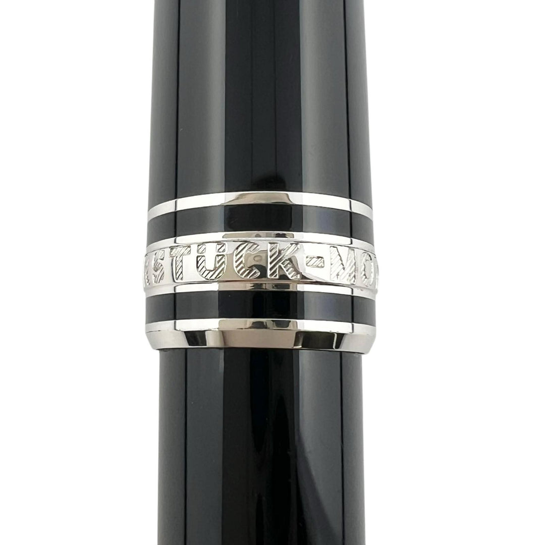 Very Good MONTBLANC Ballpoint pen Meisterstück Classic white star black mens