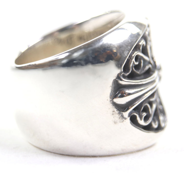 Great CHROME HEARTS Ring Classic oval cross Silver 925 mens