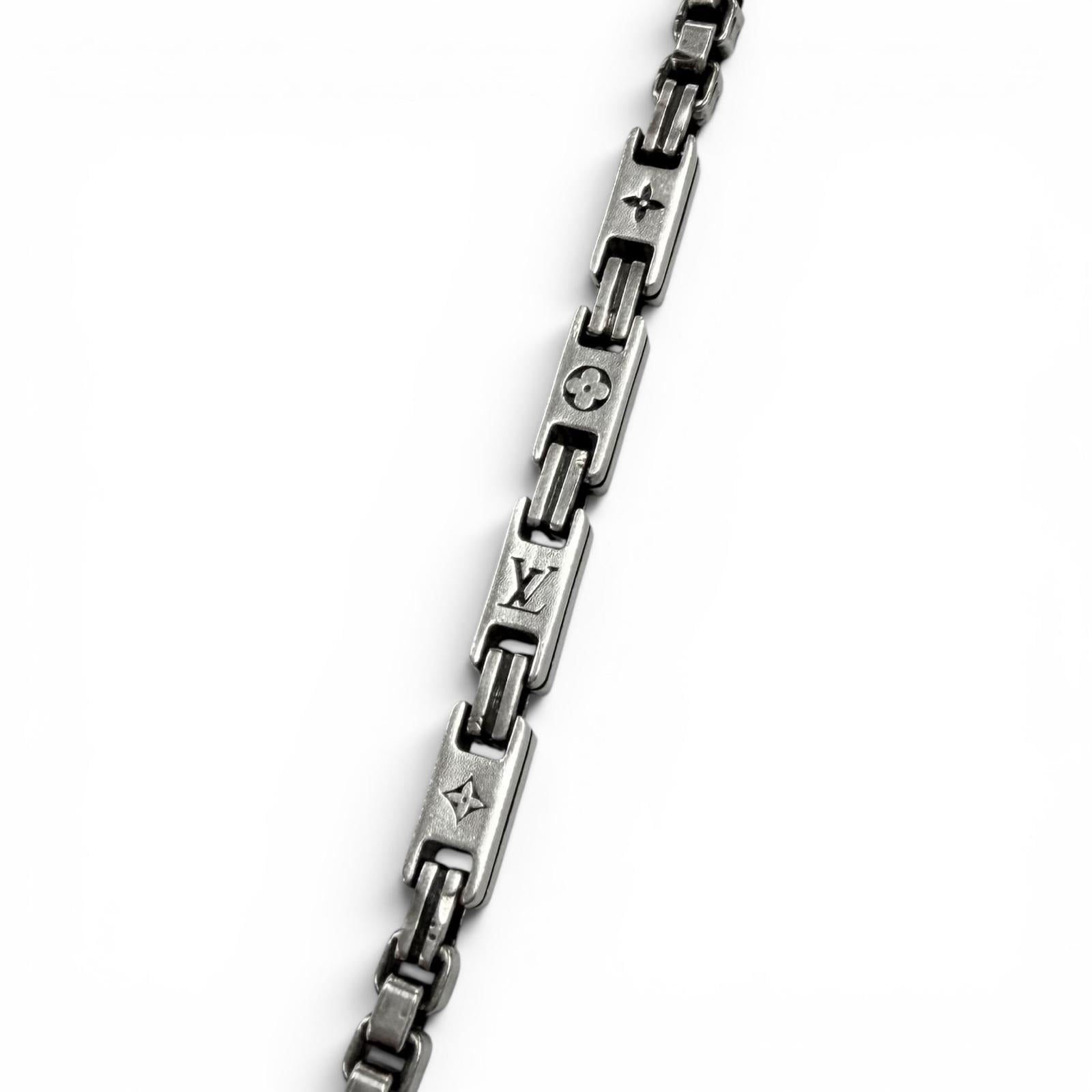 Great LOUIS VUITTON Necklace LV Tailor Silver AG925 mens M02027