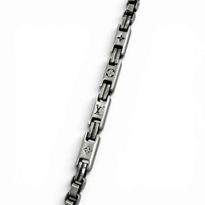 Great LOUIS VUITTON Necklace LV Tailor Silver AG925 mens M02027