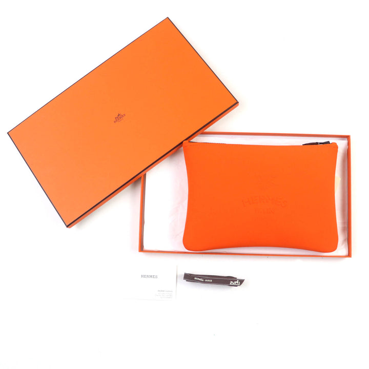 Pristine HERMES Pouch Truth Flat Neoban MM Orange polyamide Women