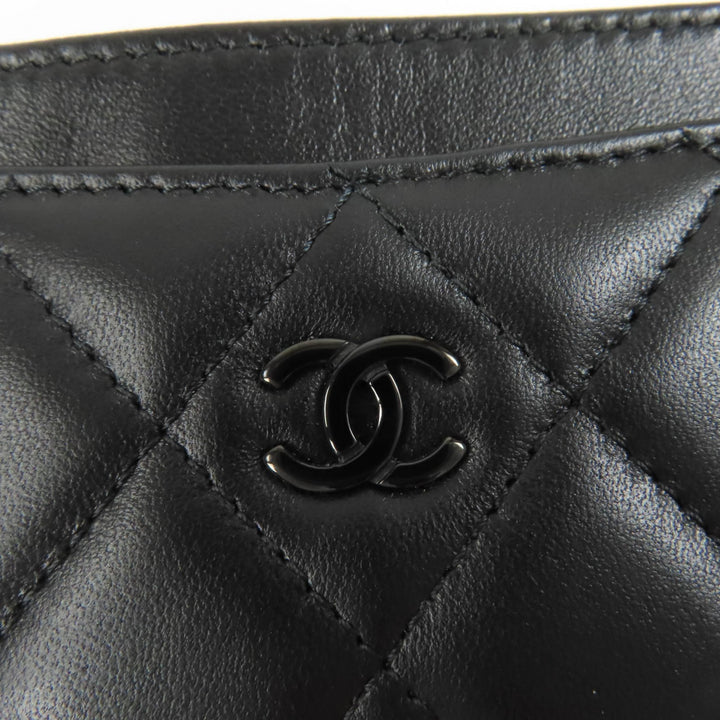 Excellent CHANEL Card Case Matrasse COCO Mark black lambskin Women AP4472