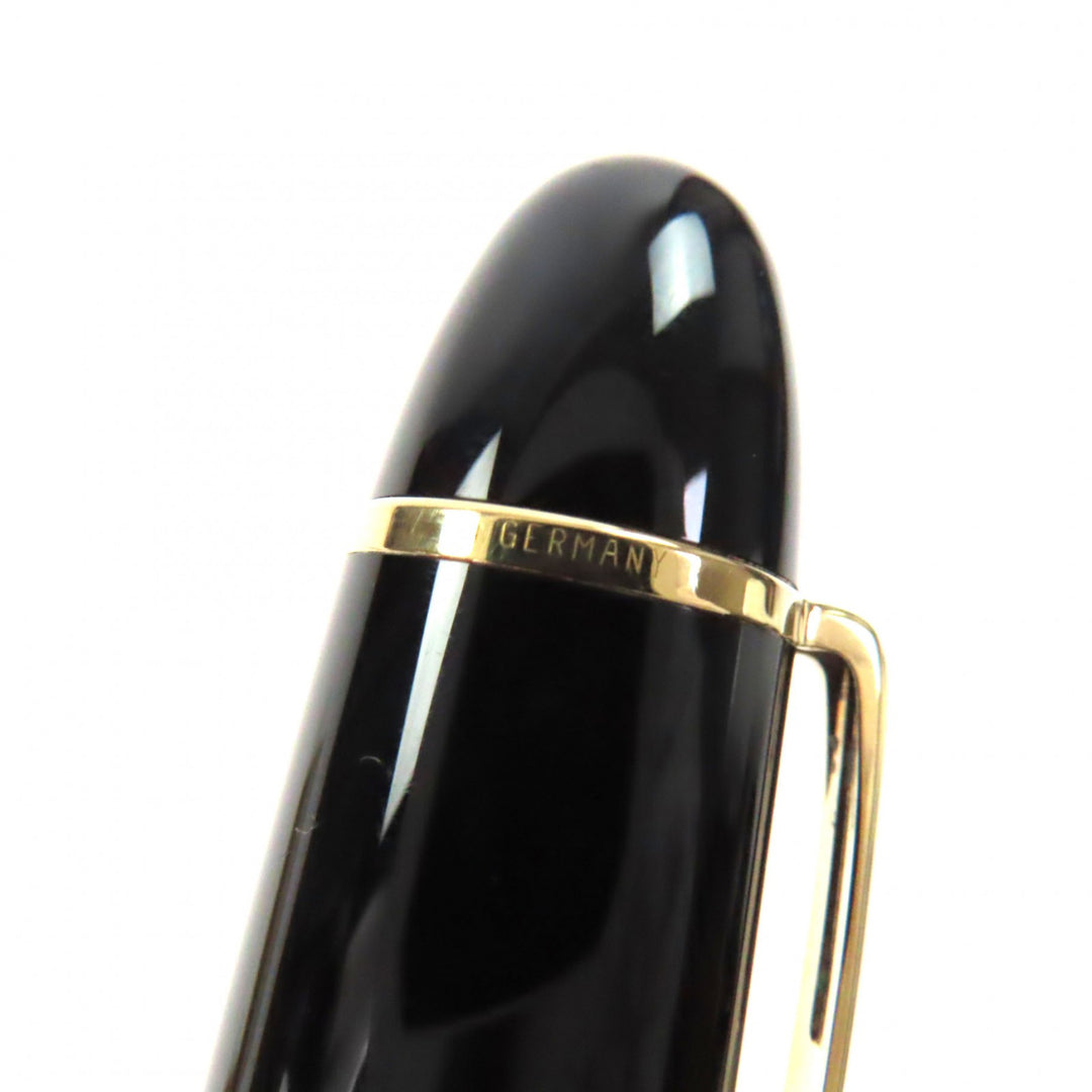 Great MONTBLANC fountain pen Meisterstück 149 white star black 18K mens