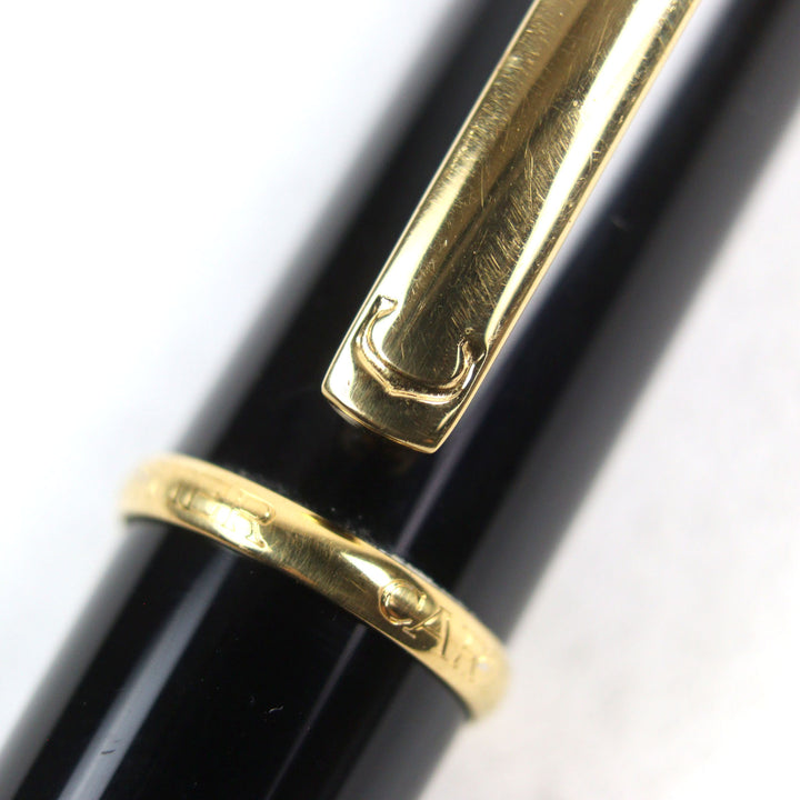 Very Good Cartier Ballpoint pen Diaboro de Cartier Logo engraved, blue gemstone