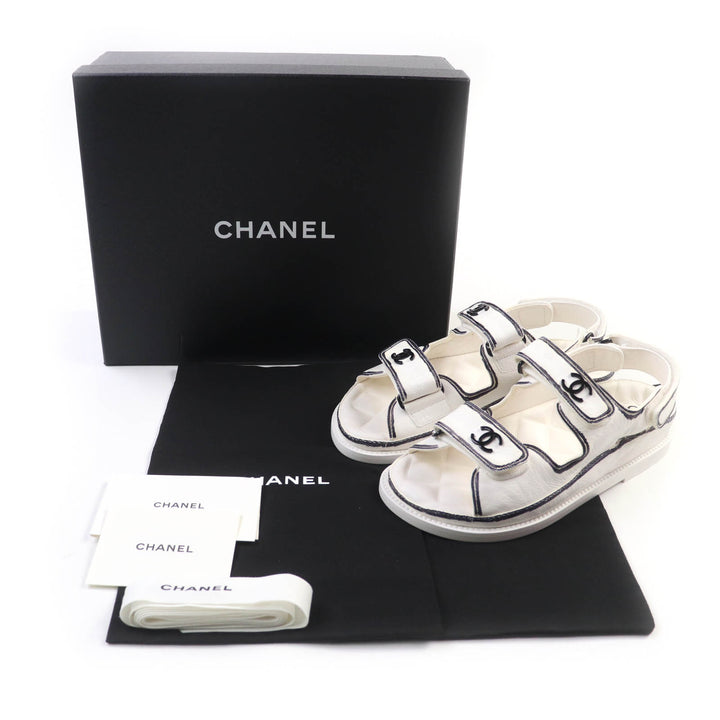 Excellent CHANEL Sandals white leather Women 35 22C G35927