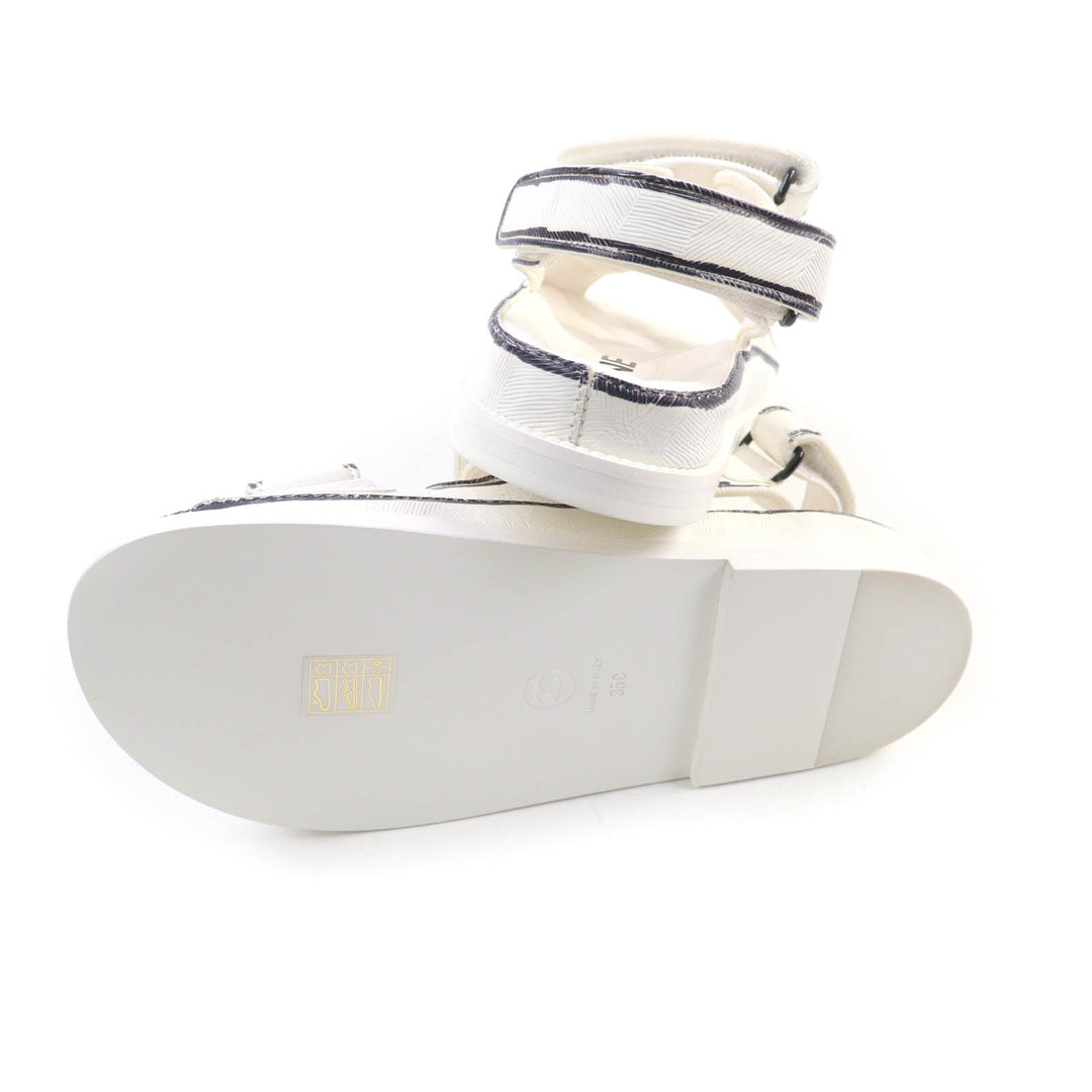 Excellent CHANEL Sandals white leather Women 35 22C G35927