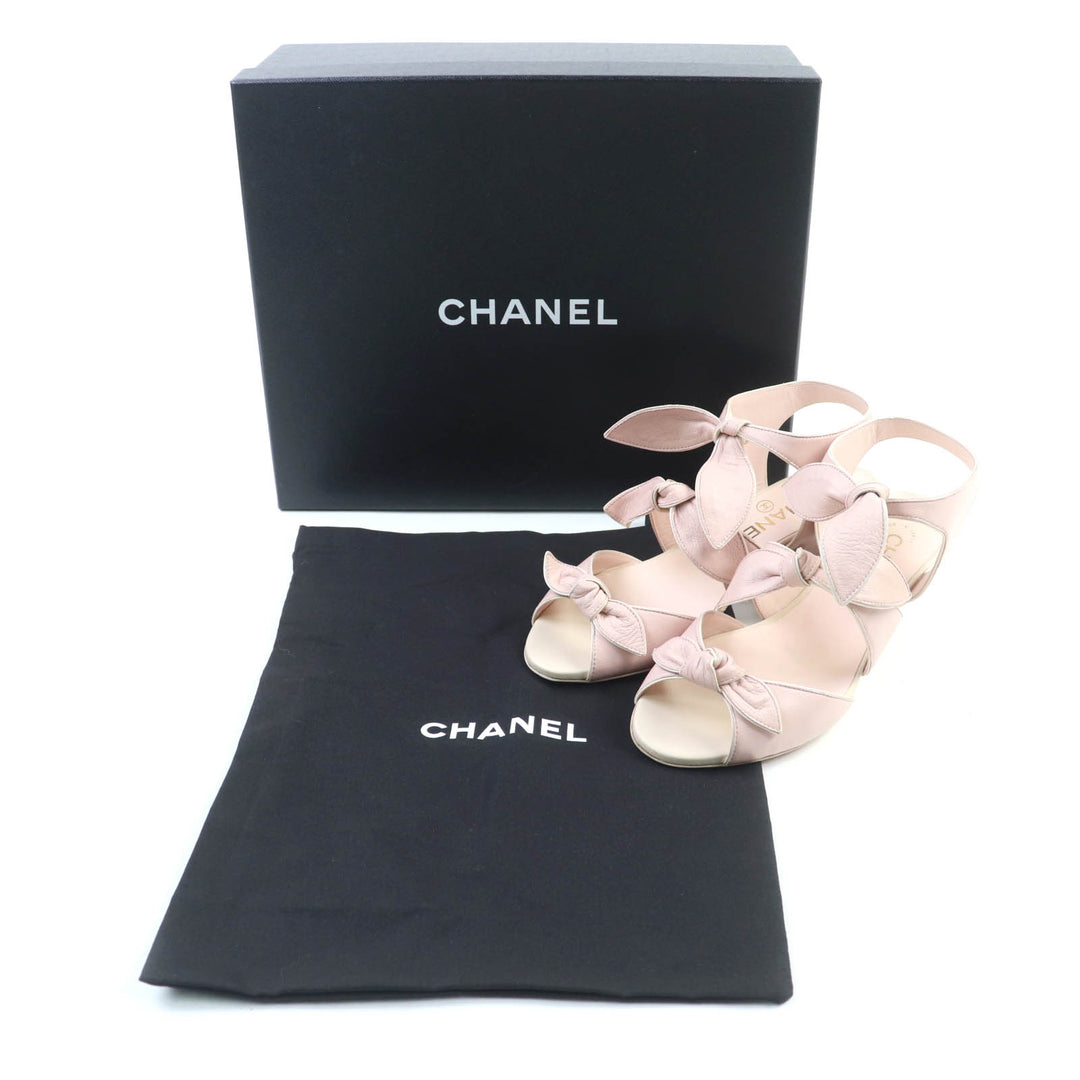 Excellent CHANEL Sandals pink leather Women 35.5 G35297