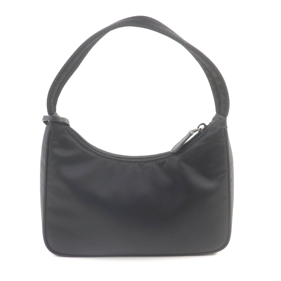 Pristine PRADA Handbag Re-Edition 2000 black Test Women 1NE515